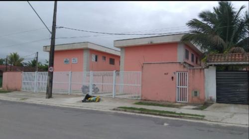 Balneario Mogiano Apartamento | Apto térreo praia Boracéia com 2 WC e wifi gratis!