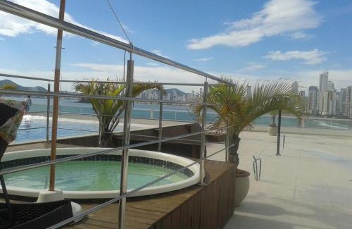 Pioneiros Apartamento | Apto top, a melhor vista de Balneário Camboriú!