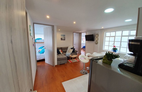 Bogota Apartamento | Apto4 Moderno/apartotel: Corferias, Agora, Embajada, G12,UN. Para grupos grandes