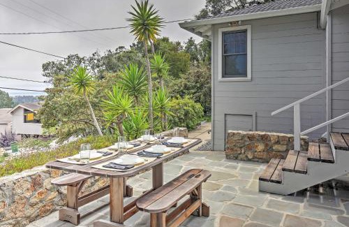 Rio del Mar Casa | Aptos Cottage with Deck and Views, Only 2 Mi to Beach!