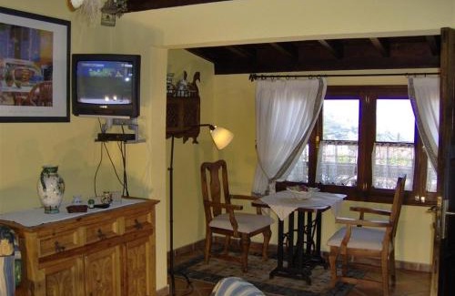 El Guincho Apartamento | Aptos Monasterio de San Antonio 4