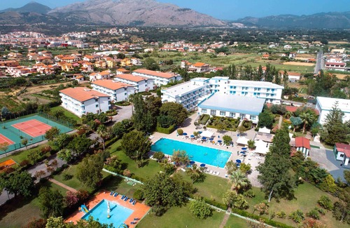 Scalea Hotel | Apulia Hotel Forte Club Scalea