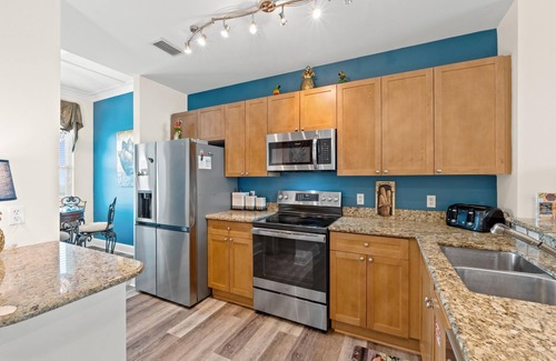 Panama City Beach Condominio | Aqua Beach Resort by Panhandle Getaways