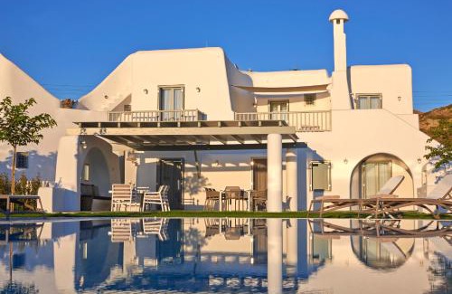 Maragas Casa | Aqua Breeze Villas on the beach