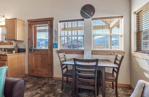 Dover Bay Casa | Aqua Duck - Courtyard Beach Bungalow