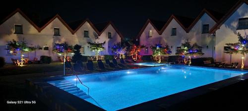 Darlowko Casa | Aqua Fun Domki z Basenem