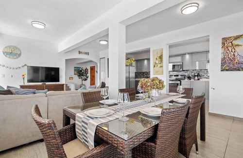 Zarzal Casa | Aqua Green | Breathtaking views with a private salt water pool