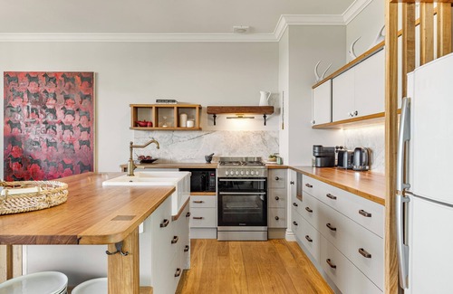 Wombarra Casa | 'Aqua Inala' - steps from Wombarra Beach and Rockpool