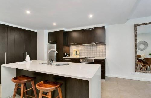 Port Douglas Apartamento | 'Aqua Oasis' Swim-out Resort Sanctuary