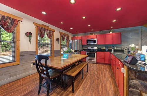 Gatlinburg Chalet De Esquí | Aqua Paradise - Six Bedroom Chalet