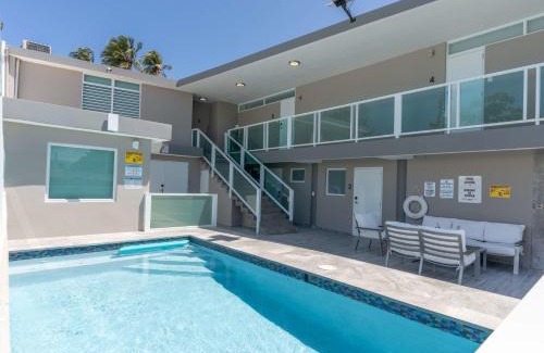 Dorado Pueblo Apartamento | AQUA Terrazas Studio 7 - Beachfront Getaway, King Bed, Pool