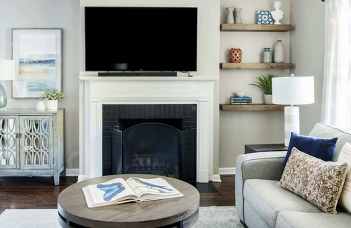 Lindridge-Martin Manor Casa | Aqua Villa Summary: T