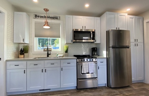 South Haven Alquiler De Eote | Aqua Vista- Floating Cottage close to beaches, downtown, and pool