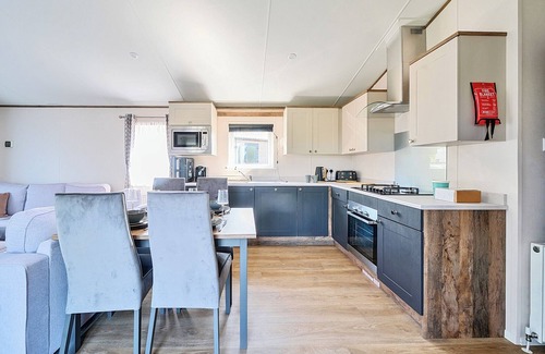 Great Billing Cabaña | AQUADROME ABODE - BILLING AQUADROME in Billing Aquadrome Holiday Park