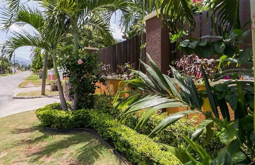 Havendale Casa | Aquahaven Retreat in Kingston