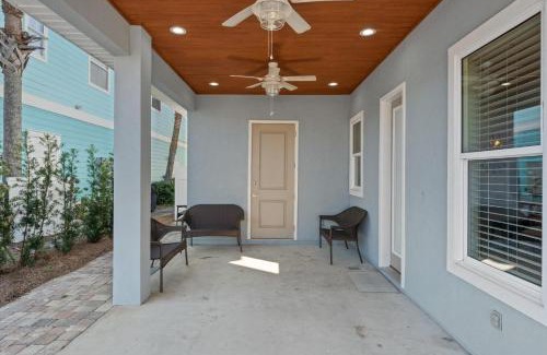 Emerald Waters Village Casa | Aquaholic