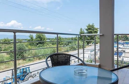 Pefkochori Apartamento | Aquamare Studios - Seaview Suite & Pool Bliss