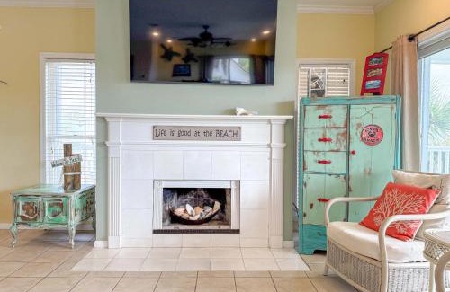 Treasure Beach Village Casa | Aquapelago Pool pet Friendly St George Island Family Home