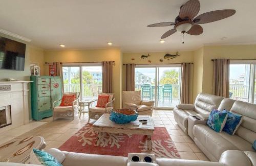 Treasure Beach Village Casa | Aquapelago Pool pet Friendly St George Island Family Home