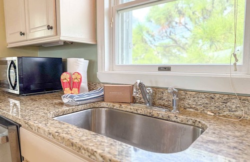 Treasure Beach Village Casa | Aquapelago Pool pet Friendly SGI Family Home