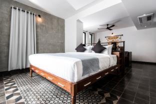 Daun Penh Hotel | Aquarius Hotel and Urban Resort