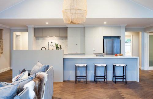 Eagle Bay Casa | Aquila I Private Properties