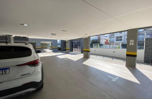 Ingleses Centro Apartamento | Ar Condicionado com garagem coberta a 800m do mar