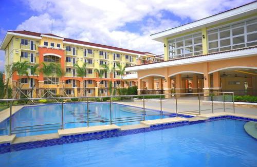 Sasa Apartamento | AR02 1BEDROOM Condo Unit with Free Pool, HBO, Netflix & WiFi