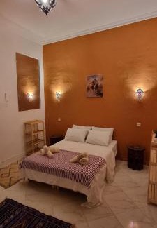 Marshan Apartamento | Arabian Nights Hideaway: Authentic Moroccan Style On Kasbah Avenue