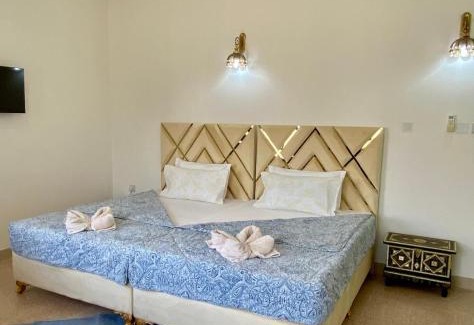 Qurm Casa | Arabian Nights Nook