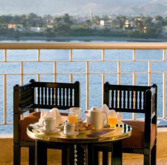 Luxor Hotel | Aracan Eatabe Luxor Hotel