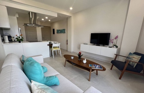 Boroncana Apartamento | Aracari Unit-31 Luxurious NEW Apartment