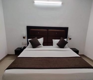 Shikohabad Casa | Aradhaya Guesthouse