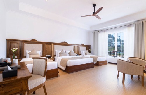 Nuwara Eliya Hotel | Araliya Red - Budget friendly Hotel- Where you find stunning 360 panoramic view of Nuwara Eliya