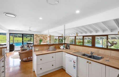 Meroo Meadow Casa | Araluan - Ideal Country Escape