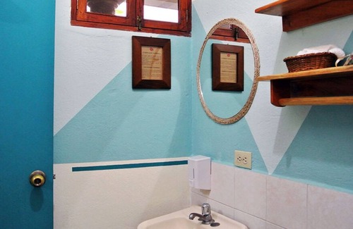 Antiguo Cuscatlan Cama Y Desayuno | Árbol de Fuego Eco-hotel, a green experience in the city