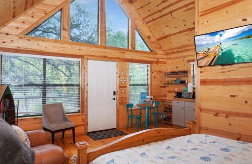 Dripping Springs Casa | Arbor House of Dripping Springs - Nautical House