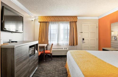 Munras Avenue Hotel | Arbor Inn Monterey