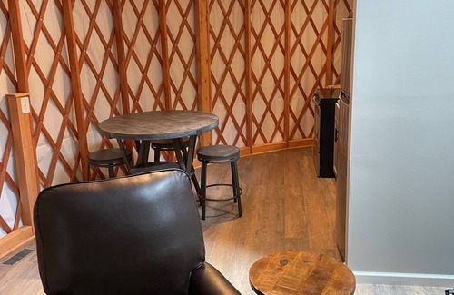 Laurelville Alquiler De RV | Yurt-Baño Privado