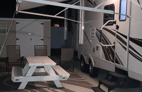 Bayshore Gardens Alquiler De RV | Arbor Terrace Resort