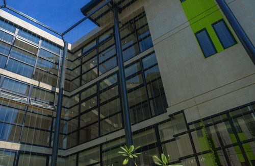 Santa Ana Apartamento | Arborea Flats by Corporate Stays