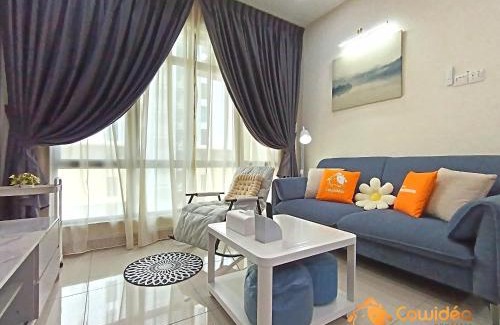 Taman Daya Apartamento | ARC Austin Hills Apartment #2BR2B 5pax by Cowidea