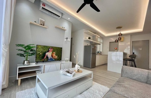 Taman Daya Apartamento | ARC Austin Hills Residensi By Antlerzone