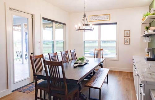 McLennan County Casa | Arcade 5 TVs 2 LR 20min to Baylor 5 Acres