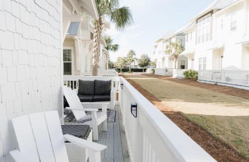 Panama City Beach Casa | Arcade Bar Prominence Resort Pool and Gym Access Close to Beach Sea Happy