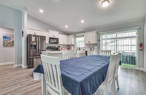 Summerfield Casa | Arcade Games, Lanai & Spa: Summerfield Family Home