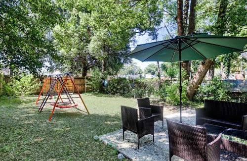 Live Oak Casa | Arcade - Summer Fun Near Starland, River St & DT