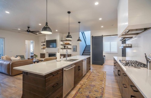 Santa Clara Casa | Arcadia 66 + 67 | TWO POOLS + HOT TUBS + ARCADES + POOL TABLES