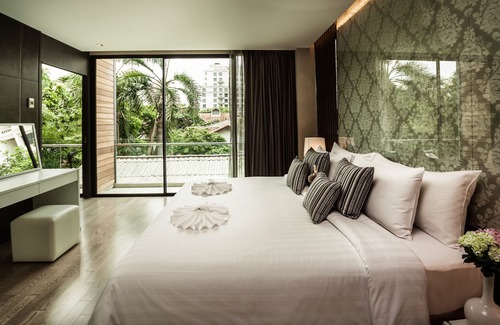 Ploenchit Hotel | Arcadia Residence Ploenchit Bangkok by Compass Hospitality
