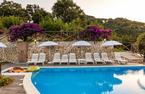 Sant'Angelo di Brolo Casa | Arcaloro Resort Rooms